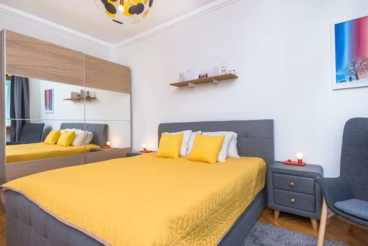Designer & Luxurious, Business, One Bedroom Apartment In Top Central Sofia By Flat Mаnager